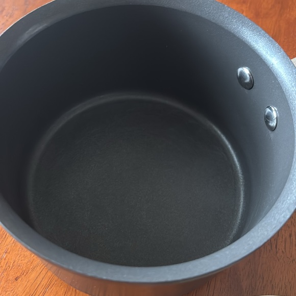 Pampered Chef Hard Anodized Non-Stick 2 qt. Pan - Picture 2 of 6